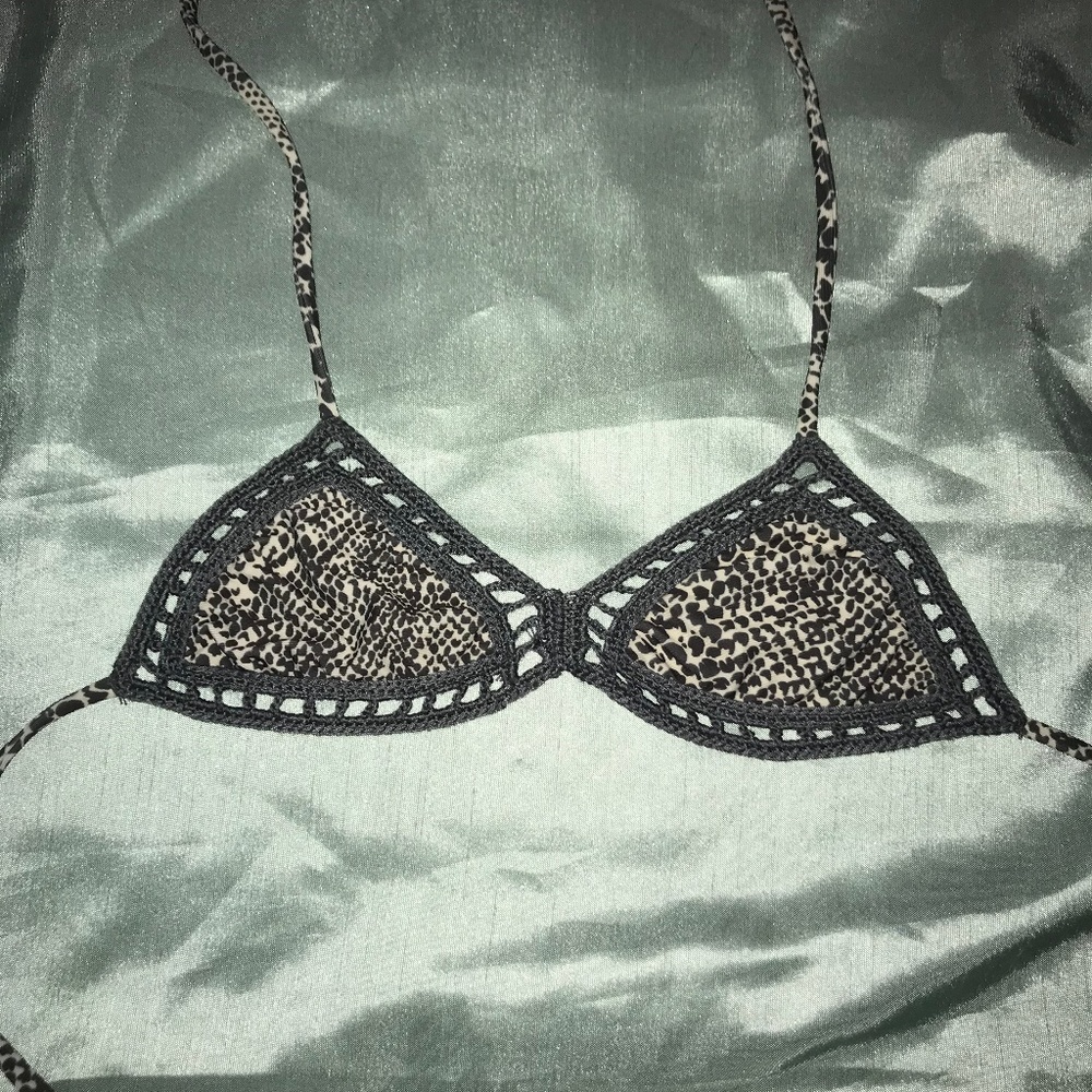 Acacia Honey bikini top